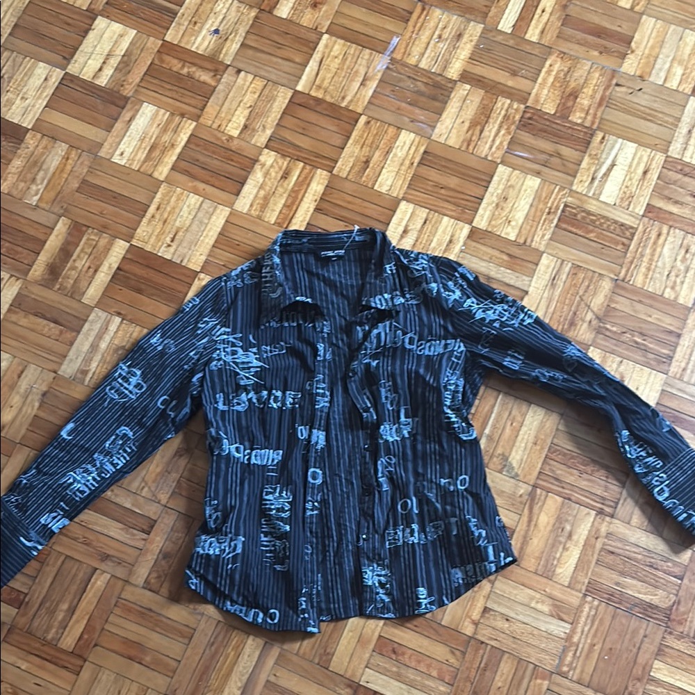 Black and grey Graphic Shirt